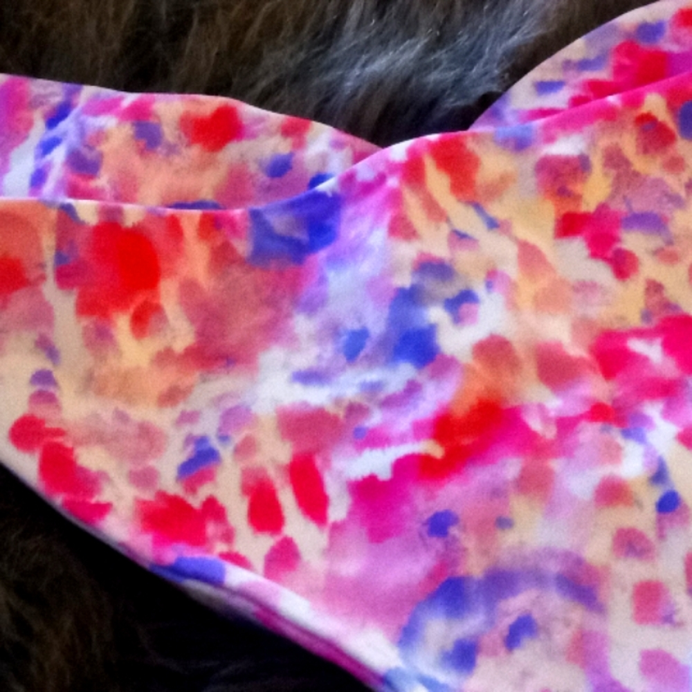 Gorgeous XL NWT fused Hawaii bikini bottoms Aloha purple , pink , white